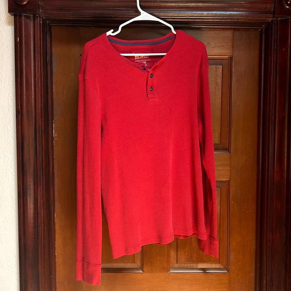 Long sleeve red t shirt size large